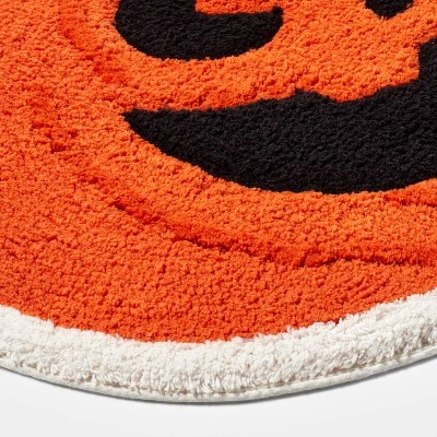 Hyde & EEK! Boutique 17"x24" Halloween Pumpkin Bath Rug Orange - Hyde & EEK! Boutique™ 2 Hyde & EEK! Boutique 17"x24" Halloween Pumpkin Bath Rug Orange - Hyde & EEK! Boutique™ - Image 2