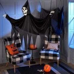 Hyde & EEK! Boutique XL Flowing Ghoul Halloween Scene Prop - Hyde & EEK! Boutique™