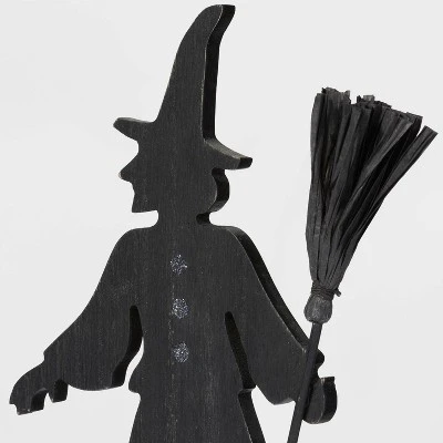 Hyde & EEK! Boutique Witch Standing with Cauldron Halloween Decorative Sculpture - Hyde & EEK! Boutique™ 2 Hyde & EEK! Boutique Witch Standing with Cauldron Halloween Decorative Sculpture - Hyde & EEK! Boutique™ - Image 2