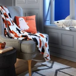 Hyde & EEK! Boutique Cat and Pumpkin Printed Plush Halloween Throw Blanket - Hyde & EEK! Boutique™