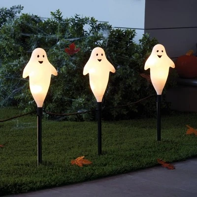 Hyde & EEK! Boutique 5ct Incandescent Clear Ghost Halloween Pathway Stake Lights - Hyde & EEK! Boutique™ 1 Hyde & EEK! Boutique 5ct Incandescent Clear Ghost Halloween Pathway Stake Lights - Hyde & EEK! Boutique™