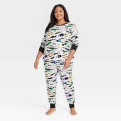 Women's Glow-In-The-Dark Mummy Halloween Matching Family Pajama Set - Hyde & EEK! Boutique™ White -Hyde & EEK! Boutique Shop GUEST 613f0c06 6e0a 478f 9fec dfd531682e4a 3