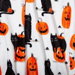 Hyde & EEK! Boutique Cat and Pumpkin Printed Plush Halloween Throw Blanket - Hyde & EEK! Boutique™ -Hyde & EEK! Boutique Shop GUEST 73dba9c0 9fae 4120 8ae6 c10cdb38f121