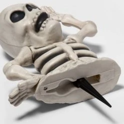 Hyde & EEK! Boutique Waving Skeleton Groundbreaker Halloween Decorative Prop - Hyde & EEK! Boutique™ -Hyde & EEK! Boutique Shop GUEST 8b42d2f7 8efb 4dcb a866 7d61ce55613f