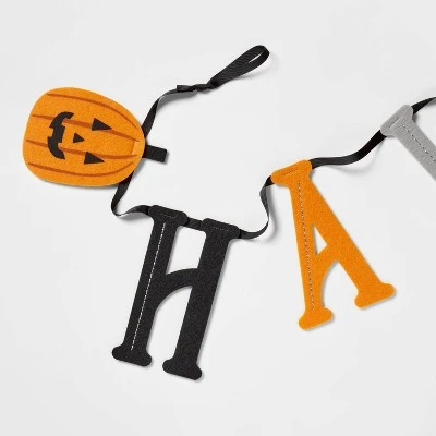 Hyde & EEK! Boutique 6' Pumpkins and Halloween Garland - Hyde & EEK! Boutique™ 2 Hyde & EEK! Boutique 6' Pumpkins and Halloween Garland - Hyde & EEK! Boutique™ - Image 2